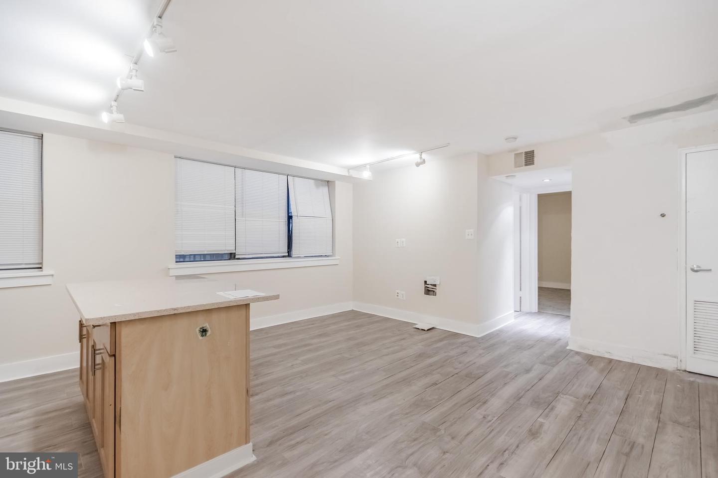212 OAKWOOD ST SE #B-1, WASHINGTON, District Of Columbia 20032, 1 Bedroom Bedrooms, ,1 BathroomBathrooms,Residential,For sale,212 OAKWOOD ST SE #B-1,DCDC2191220 MLS # DCDC2191220