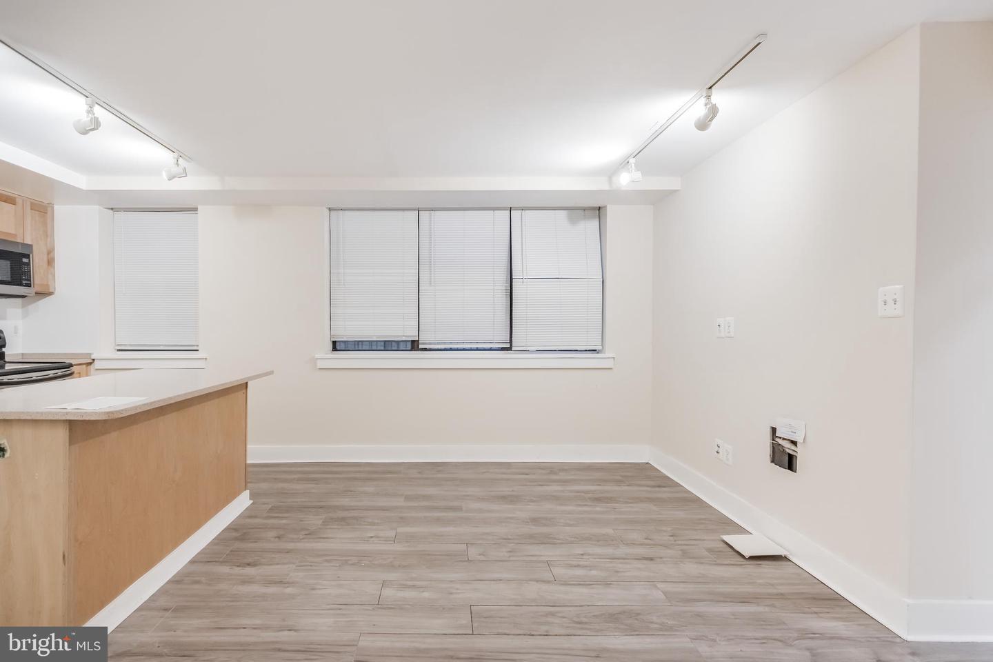 212 OAKWOOD ST SE #B-1, WASHINGTON, District Of Columbia 20032, 1 Bedroom Bedrooms, ,1 BathroomBathrooms,Residential,For sale,212 OAKWOOD ST SE #B-1,DCDC2191220 MLS # DCDC2191220