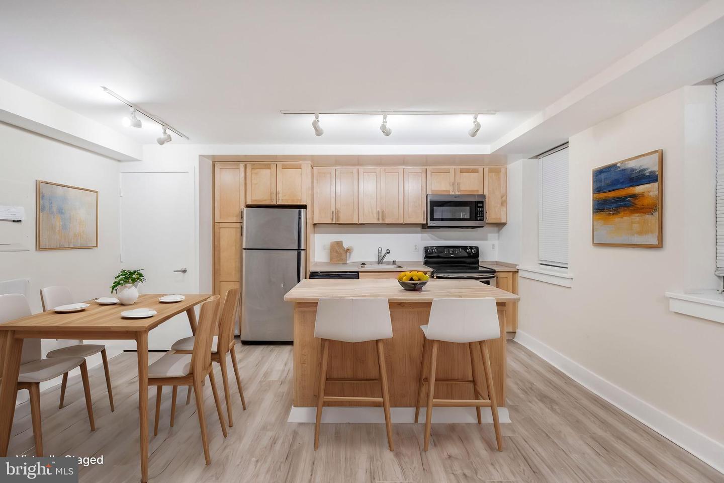 212 OAKWOOD ST SE #B-1, WASHINGTON, District Of Columbia 20032, 1 Bedroom Bedrooms, ,1 BathroomBathrooms,Residential,For sale,212 OAKWOOD ST SE #B-1,DCDC2191220 MLS # DCDC2191220