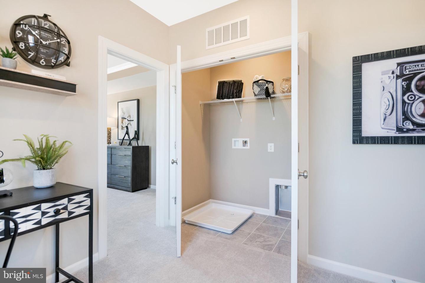 9664 SWALLOWTAIL LN, MANASSAS, Virginia 20110, 3 Bedrooms Bedrooms, ,2 BathroomsBathrooms,Residential,For sale,9664 SWALLOWTAIL LN,VAPW2090070 MLS # VAPW2090070