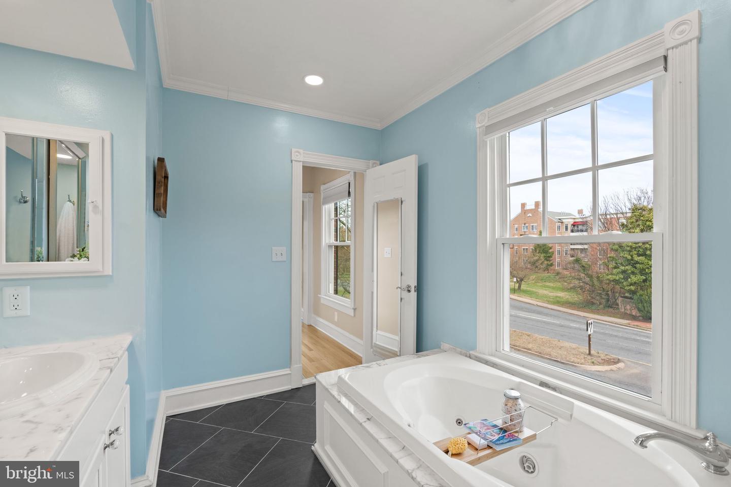 966 N WASHINGTON ST N, ALEXANDRIA, Virginia 22314, 3 Bedrooms Bedrooms, ,3 BathroomsBathrooms,Residential,For sale,966 N WASHINGTON ST N,VAAX2043026 MLS # VAAX2043026