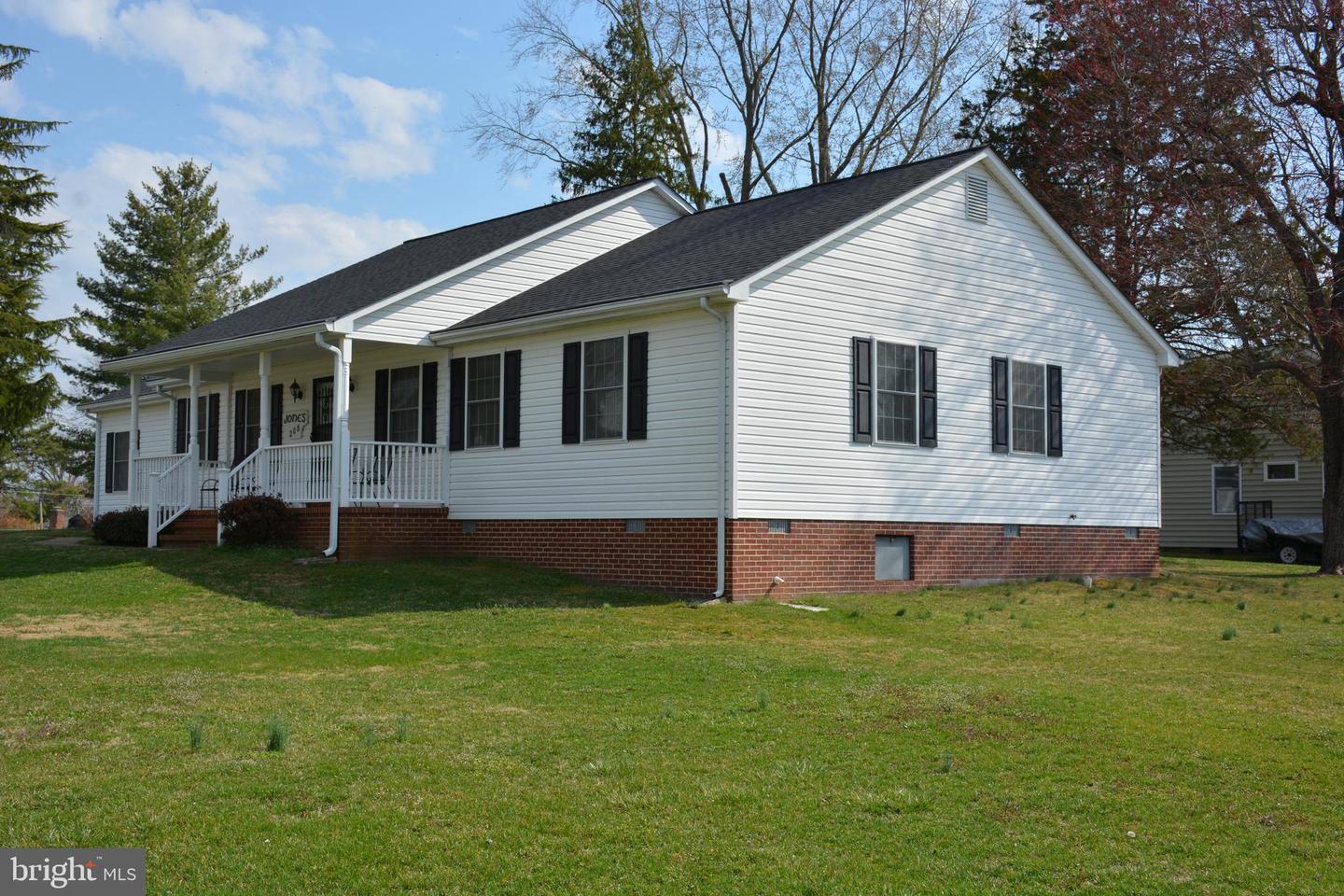 208 W WASHINGTON STREET, REMINGTON, Virginia 22734, 3 Bedrooms Bedrooms, ,2 BathroomsBathrooms,Residential,For sale,208 W WASHINGTON STREET,VAFQ2015042 MLS # VAFQ2015042