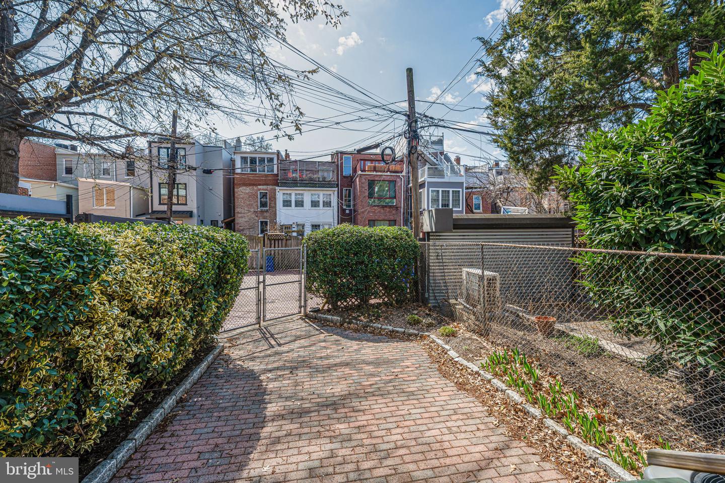 1502 CAROLINE ST NW, WASHINGTON, District Of Columbia 20009, 3 Bedrooms Bedrooms, ,1 BathroomBathrooms,Residential,For sale,1502 CAROLINE ST NW,DCDC2174396 MLS # DCDC2174396