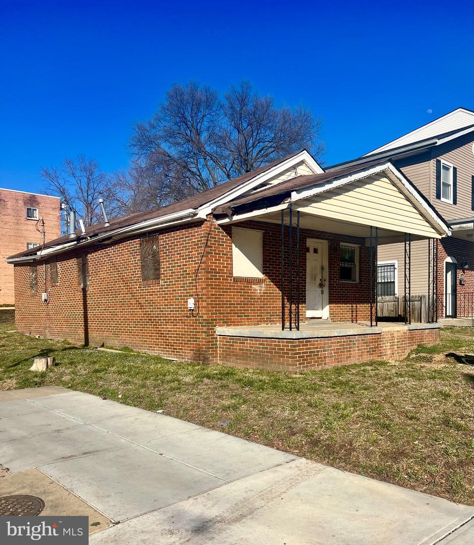 5100 QUEENS STROLL PL SE, WASHINGTON, District Of Columbia 20019, 2 Bedrooms Bedrooms, ,1 BathroomBathrooms,Residential,For sale,5100 QUEENS STROLL PL SE,DCDC2183966 MLS # DCDC2183966