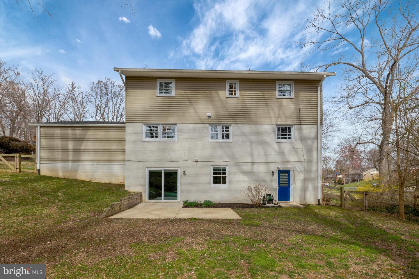 9327 GLENBROOK RD, FAIRFAX, Virginia 22031, 5 Bedrooms Bedrooms, ,3 BathroomsBathrooms,Residential,For sale,9327 GLENBROOK RD,VAFX2222378 MLS # VAFX2222378