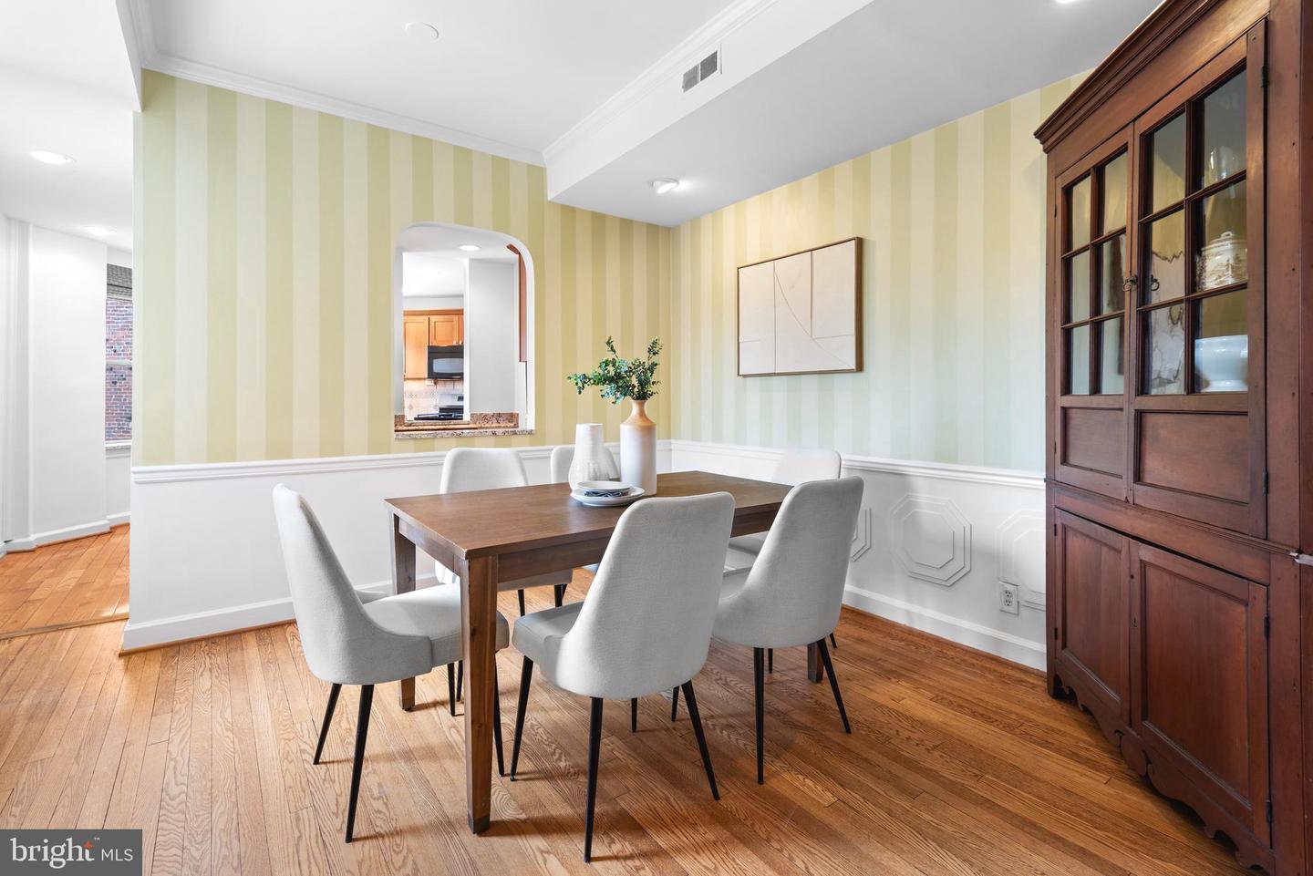 3601 CONNECTICUT AVE NW #410, WASHINGTON, District Of Columbia 20008, 2 Bedrooms Bedrooms, ,2 BathroomsBathrooms,Residential,For sale,3601 CONNECTICUT AVE NW #410,DCDC2187374 MLS # DCDC2187374