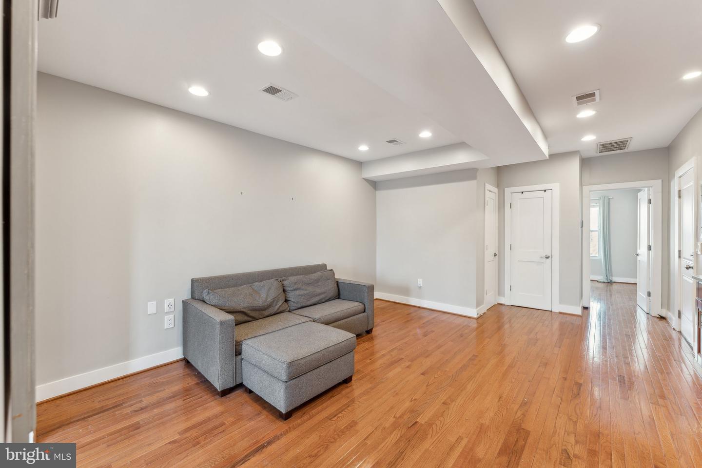 1111 PENN ST NE #4, WASHINGTON, District Of Columbia 20002, 1 Bedroom Bedrooms, ,1 BathroomBathrooms,Residential,For sale,1111 PENN ST NE #4,DCDC2188878 MLS # DCDC2188878