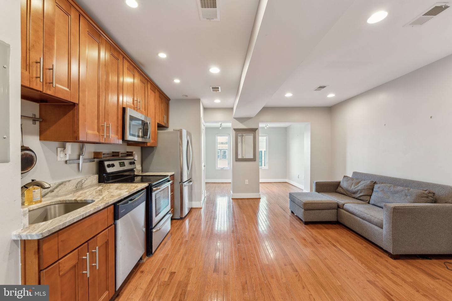 1111 PENN ST NE #4, WASHINGTON, District Of Columbia 20002, 1 Bedroom Bedrooms, ,1 BathroomBathrooms,Residential,For sale,1111 PENN ST NE #4,DCDC2188878 MLS # DCDC2188878