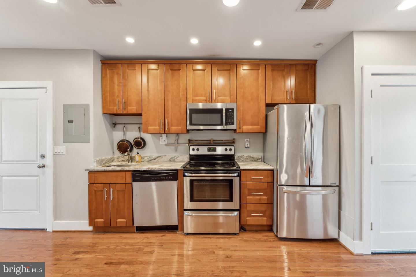 1111 PENN ST NE #4, WASHINGTON, District Of Columbia 20002, 1 Bedroom Bedrooms, ,1 BathroomBathrooms,Residential,For sale,1111 PENN ST NE #4,DCDC2188878 MLS # DCDC2188878
