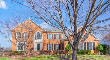 11592 CEDAR CHASE RD, HERNDON, Virginia 20170, 5 Bedrooms Bedrooms, ,4 BathroomsBathrooms,Residential,For sale,11592 CEDAR CHASE RD,VAFX2228016 MLS # VAFX2228016