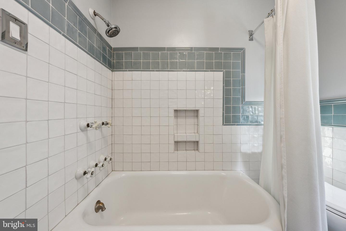 5531 33RD ST NW, WASHINGTON, District Of Columbia 20015, 3 Bedrooms Bedrooms, ,3 BathroomsBathrooms,Residential,For sale,5531 33RD ST NW,DCDC2190292 MLS # DCDC2190292