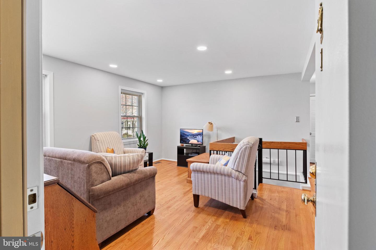 509 BASHFORD LN #1, ALEXANDRIA, Virginia 22314, 2 Bedrooms Bedrooms, ,2 BathroomsBathrooms,Residential,For sale,509 BASHFORD LN #1,VAAX2042836 MLS # VAAX2042836