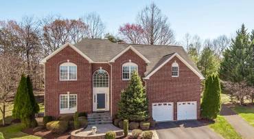 47434 RIVERBANK FOREST, STERLING, Virginia 20165, 4 Bedrooms Bedrooms, ,4 BathroomsBathrooms,Residential,For sale,47434 RIVERBANK FOREST,VALO2091292 MLS # VALO2091292