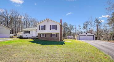 7337 MARIPOSA DR, MANASSAS, Virginia 20112, 3 Bedrooms Bedrooms, ,2 BathroomsBathrooms,Residential,For sale,7337 MARIPOSA DR,VAPW2089826 MLS # VAPW2089826