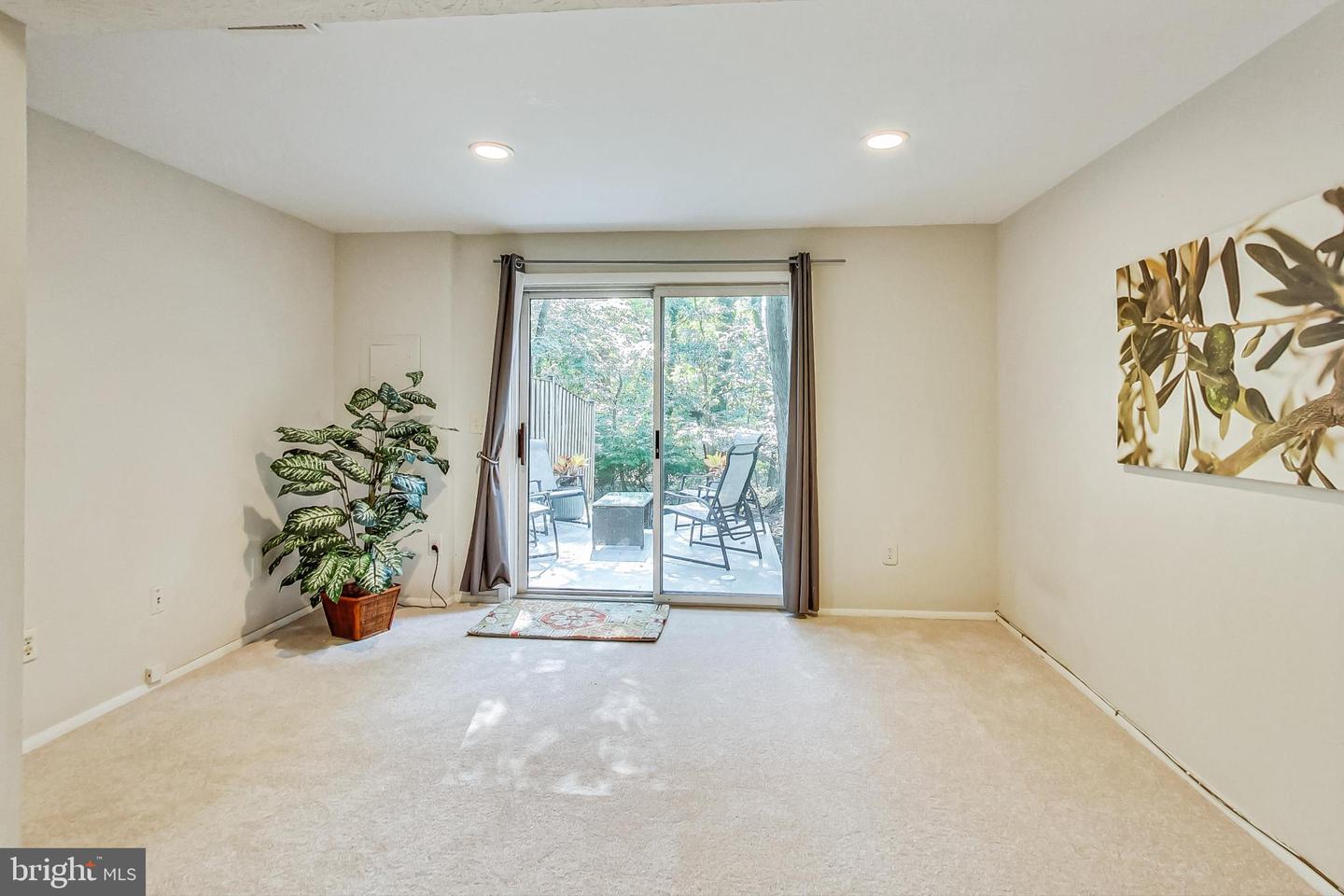 2811 NEW PROVIDENCE CT, FALLS CHURCH, Virginia 22042, 3 Bedrooms Bedrooms, ,2 BathroomsBathrooms,Residential,For sale,2811 NEW PROVIDENCE CT,VAFX2228398 MLS # VAFX2228398