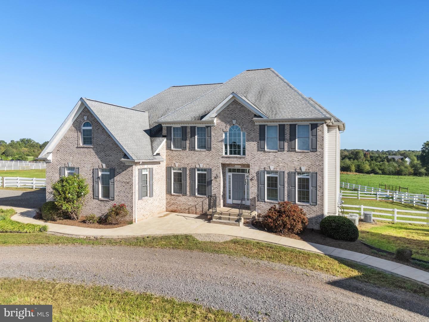 10900 MISTY CREEK CT, NOKESVILLE, Virginia 20181, 5 Bedrooms Bedrooms, ,4 BathroomsBathrooms,Residential,For sale,10900 MISTY CREEK CT,VAPW2083088 MLS # VAPW2083088