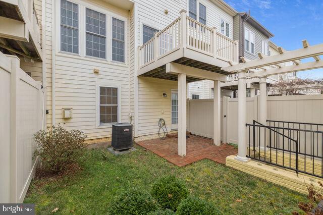 310 VIRGINIA WILDFLOWER TER SE, LEESBURG, Virginia 20175, 4 Bedrooms Bedrooms, ,3 BathroomsBathrooms,Residential,For sale,310 VIRGINIA WILDFLOWER TER SE,VALO2088998 MLS # VALO2088998