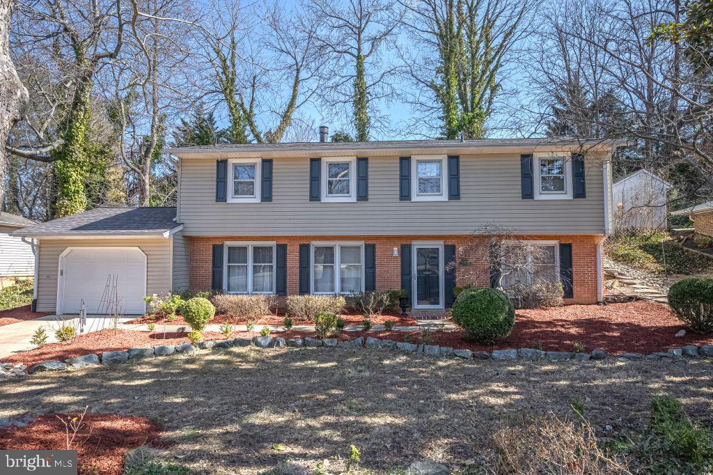 6107 HOLLY TREE DR, ALEXANDRIA, Virginia 22310, 4 Bedrooms Bedrooms, ,2 BathroomsBathrooms,Residential,For sale,6107 HOLLY TREE DR,VAFX2224088 MLS # VAFX2224088