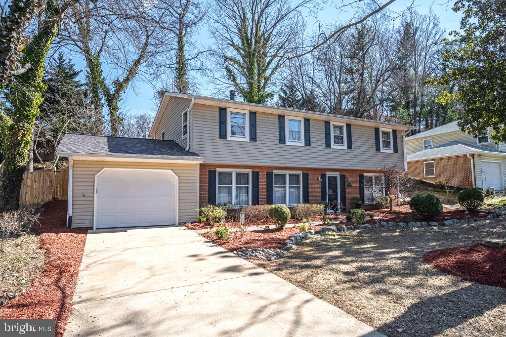 6107 HOLLY TREE DR, ALEXANDRIA, Virginia 22310, 4 Bedrooms Bedrooms, ,2 BathroomsBathrooms,Residential,For sale,6107 HOLLY TREE DR,VAFX2224088 MLS # VAFX2224088