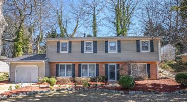 6107 HOLLY TREE DR, ALEXANDRIA, Virginia 22310, 4 Bedrooms Bedrooms, ,2 BathroomsBathrooms,Residential,For sale,6107 HOLLY TREE DR,VAFX2224088 MLS # VAFX2224088