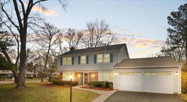 4103 PEONY WAY, FAIRFAX, Virginia 22033, 4 Bedrooms Bedrooms, ,2 BathroomsBathrooms,Residential,For sale,4103 PEONY WAY,VAFX2224264 MLS # VAFX2224264