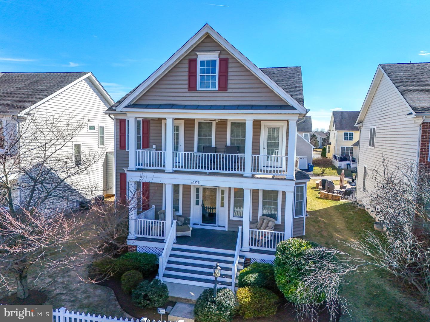 42558 NEIGHBORLY LN, CHANTILLY, Virginia 20152, 4 Bedrooms Bedrooms, 18 Rooms Rooms,4 BathroomsBathrooms,Residential,For sale,42558 NEIGHBORLY LN,VALO2090310 MLS # VALO2090310