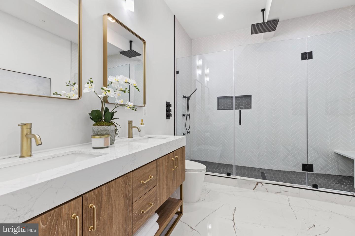 617 PARK RD NW #1, WASHINGTON, District Of Columbia 20010, 3 Bedrooms Bedrooms, ,3 BathroomsBathrooms,Residential,For sale,617 PARK RD NW #1,DCDC2188232 MLS # DCDC2188232