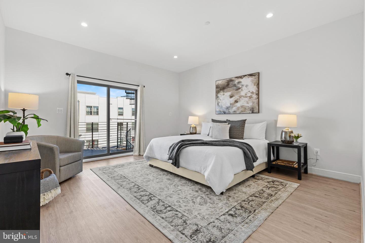 617 PARK RD NW #1, WASHINGTON, District Of Columbia 20010, 3 Bedrooms Bedrooms, ,3 BathroomsBathrooms,Residential,For sale,617 PARK RD NW #1,DCDC2188232 MLS # DCDC2188232