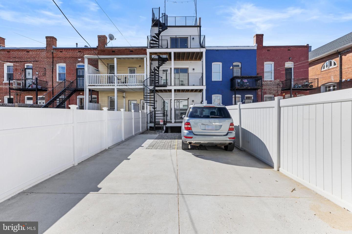 617 PARK RD NW #1, WASHINGTON, District Of Columbia 20010, 3 Bedrooms Bedrooms, ,3 BathroomsBathrooms,Residential,For sale,617 PARK RD NW #1,DCDC2188232 MLS # DCDC2188232