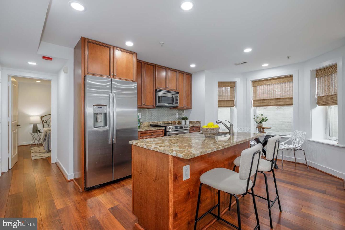 424 EAST CAPITOL ST NE #2, WASHINGTON, District Of Columbia 20003, 1 Bedroom Bedrooms, ,1 BathroomBathrooms,Residential,For sale,424 EAST CAPITOL ST NE #2,DCDC2189718 MLS # DCDC2189718