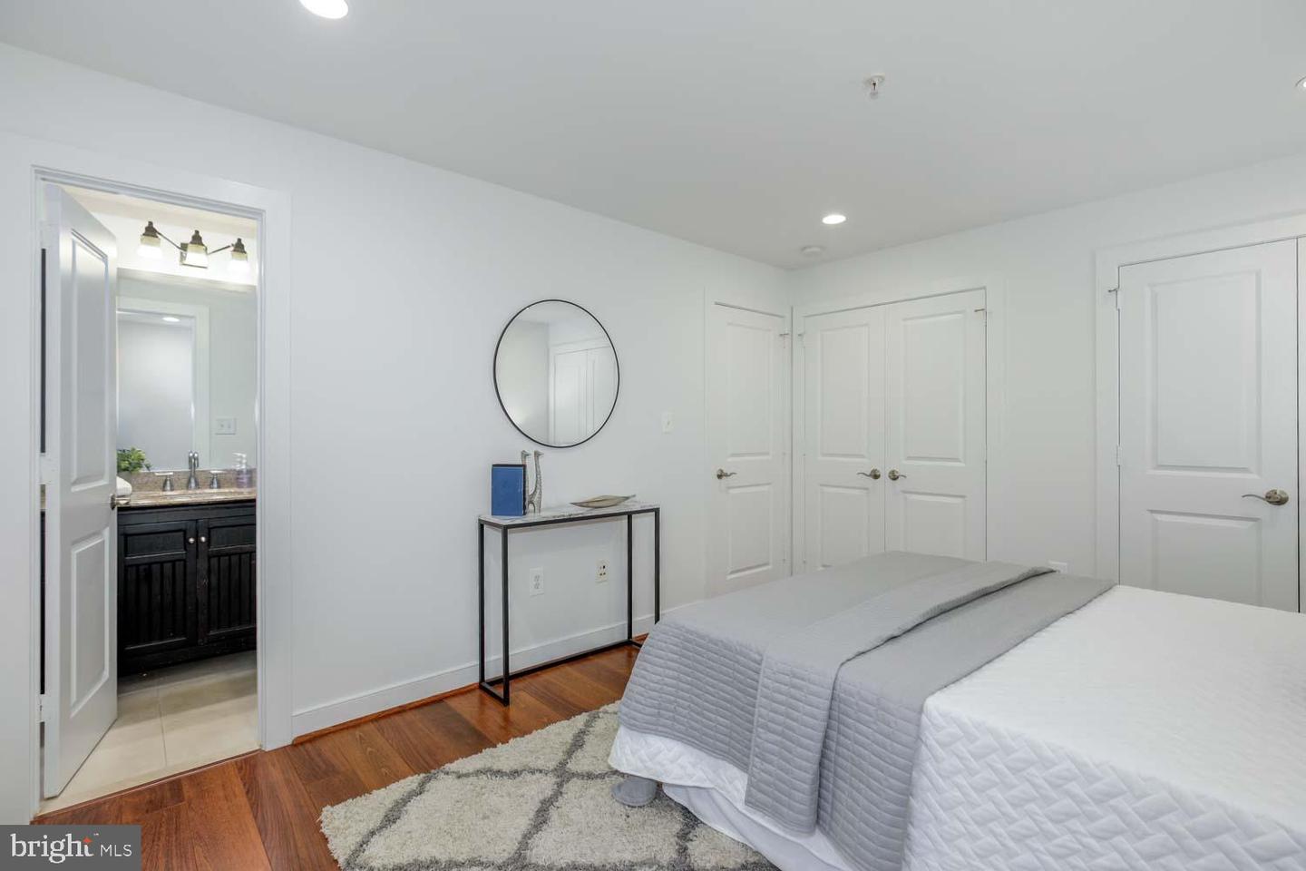 424 EAST CAPITOL ST NE #2, WASHINGTON, District Of Columbia 20003, 1 Bedroom Bedrooms, ,1 BathroomBathrooms,Residential,For sale,424 EAST CAPITOL ST NE #2,DCDC2189718 MLS # DCDC2189718