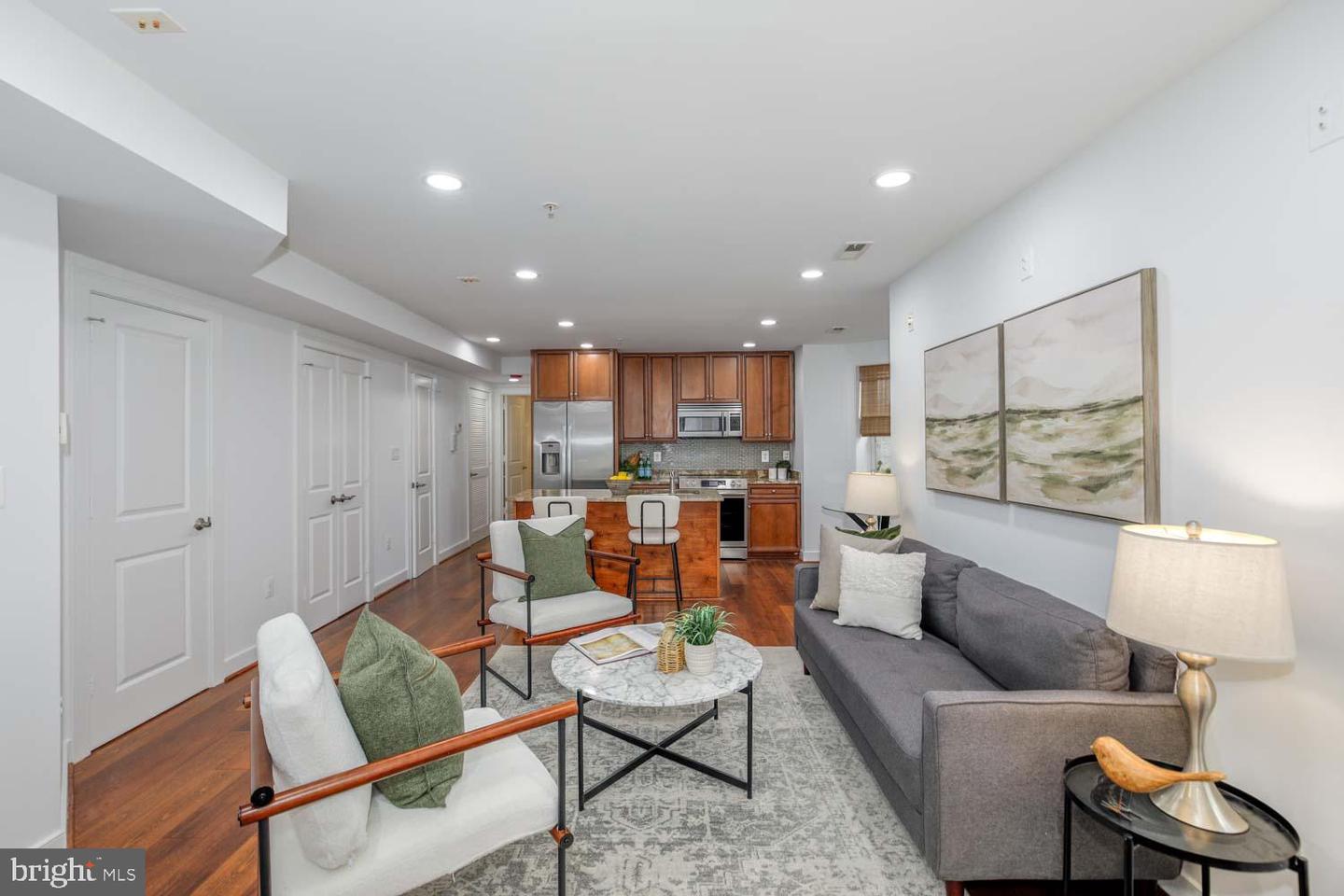 424 EAST CAPITOL ST NE #2, WASHINGTON, District Of Columbia 20003, 1 Bedroom Bedrooms, ,1 BathroomBathrooms,Residential,For sale,424 EAST CAPITOL ST NE #2,DCDC2189718 MLS # DCDC2189718