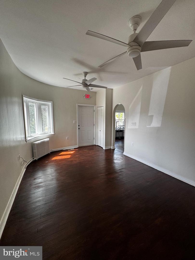 919 S MONROE ST, ARLINGTON, Virginia 22204, ,Land,For sale,919 S MONROE ST,VAAR2054902 MLS # VAAR2054902