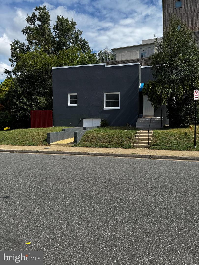 919 S MONROE ST, ARLINGTON, Virginia 22204, ,Land,For sale,919 S MONROE ST,VAAR2054902 MLS # VAAR2054902