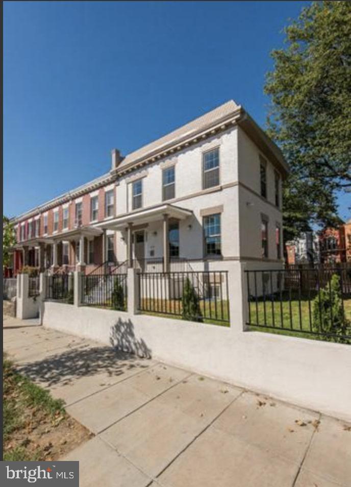 1320 I ST NE, WASHINGTON, District Of Columbia 20002, 3 Bedrooms Bedrooms, ,3 BathroomsBathrooms,Residential,For sale,1320 I ST NE,DCDC2190766 MLS # DCDC2190766 1320 I ST NE, WASHINGTON, District Of Columbia 20002, 3 Bedrooms Bedrooms, ,3 BathroomsBathrooms,Residential,For sale,1320 I ST NE,DCDC2190766 MLS # DCDC2190766