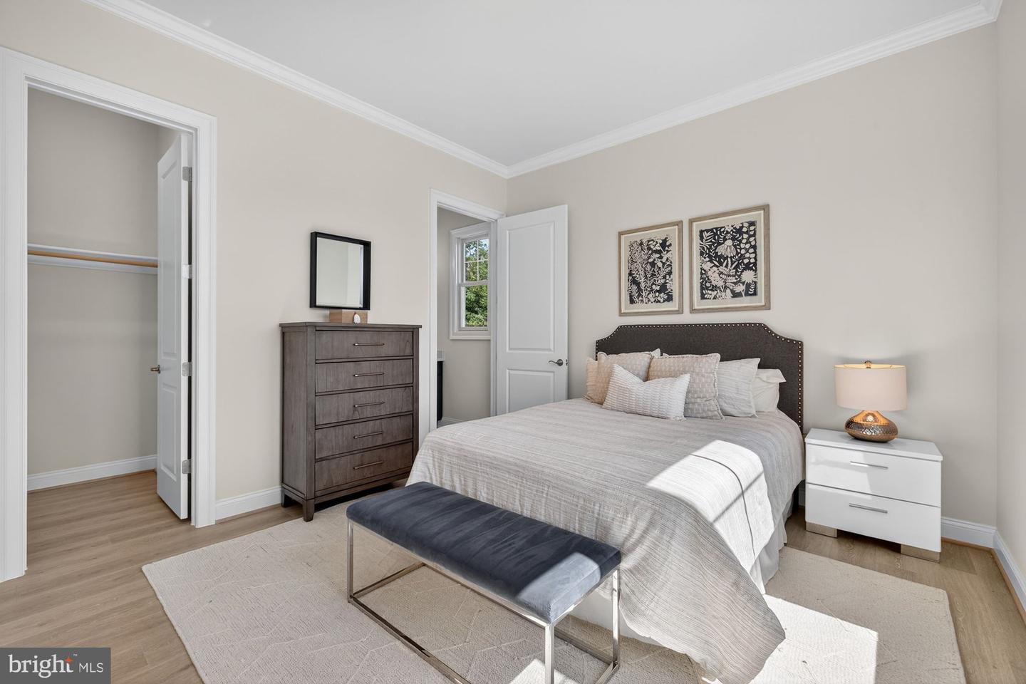 910 FAIRWAY DR NE, VIENNA, Virginia 22180, 6 Bedrooms Bedrooms, ,6 BathroomsBathrooms,Residential,For sale,910 FAIRWAY DR NE,VAFX2228436 MLS # VAFX2228436