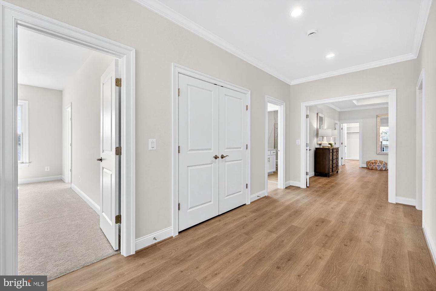 910 FAIRWAY DR NE, VIENNA, Virginia 22180, 6 Bedrooms Bedrooms, ,6 BathroomsBathrooms,Residential,For sale,910 FAIRWAY DR NE,VAFX2228436 MLS # VAFX2228436