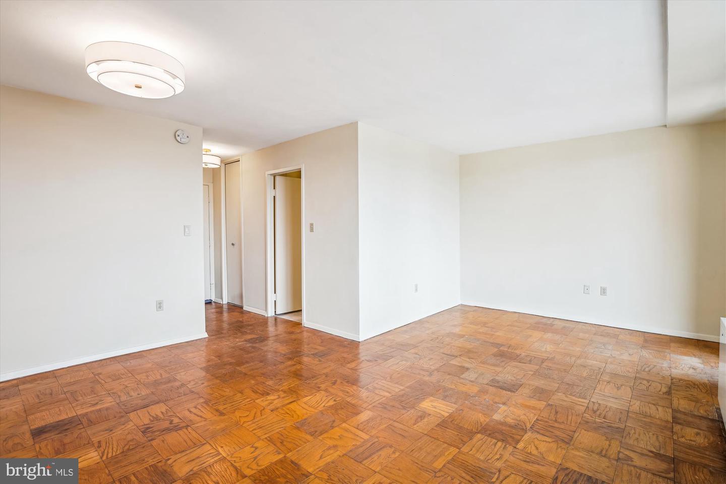 2800 WISCONSIN AVE NW #505, WASHINGTON, District Of Columbia 20007, ,1 BathroomBathrooms,Residential,For sale,2800 WISCONSIN AVE NW #505,DCDC2190878 MLS # DCDC2190878