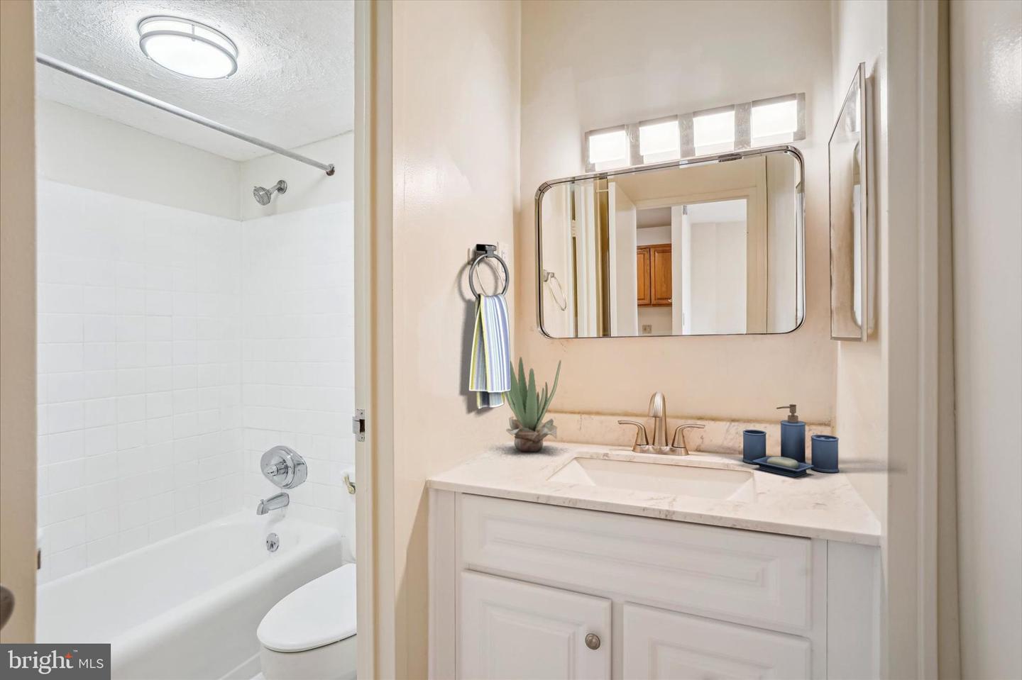 2800 WISCONSIN AVE NW #505, WASHINGTON, District Of Columbia 20007, ,1 BathroomBathrooms,Residential,For sale,2800 WISCONSIN AVE NW #505,DCDC2190878 MLS # DCDC2190878