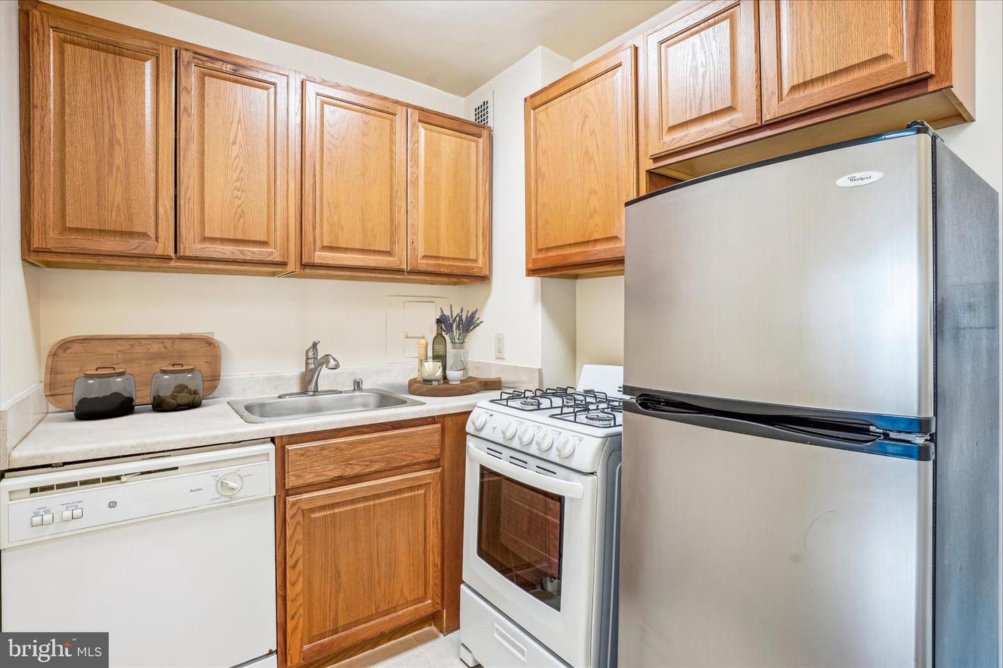 2800 WISCONSIN AVE NW #505, WASHINGTON, District Of Columbia 20007, ,1 BathroomBathrooms,Residential,For sale,2800 WISCONSIN AVE NW #505,DCDC2190878 MLS # DCDC2190878