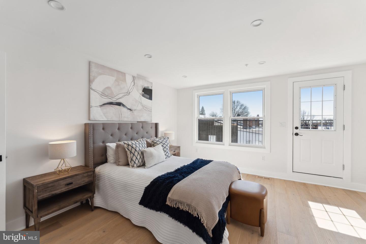 6 ADAMS ST NW #2, WASHINGTON, District Of Columbia 20001, 3 Bedrooms Bedrooms, ,3 BathroomsBathrooms,Residential,For sale,6 ADAMS ST NW #2,DCDC2190998 MLS # DCDC2190998
