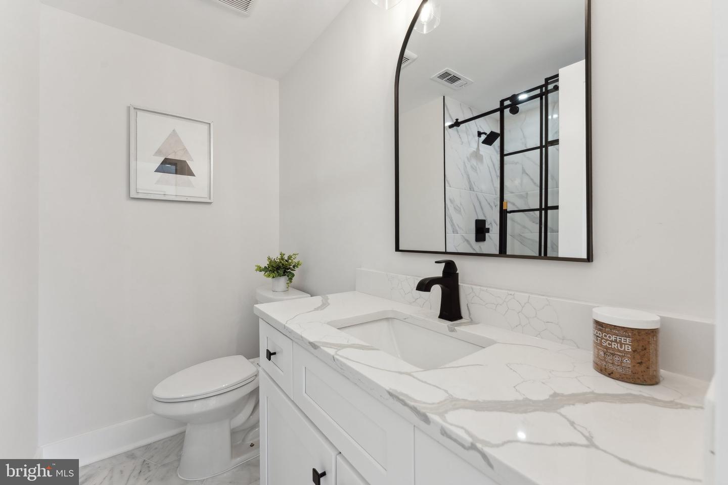 6 ADAMS ST NW #2, WASHINGTON, District Of Columbia 20001, 3 Bedrooms Bedrooms, ,3 BathroomsBathrooms,Residential,For sale,6 ADAMS ST NW #2,DCDC2190998 MLS # DCDC2190998