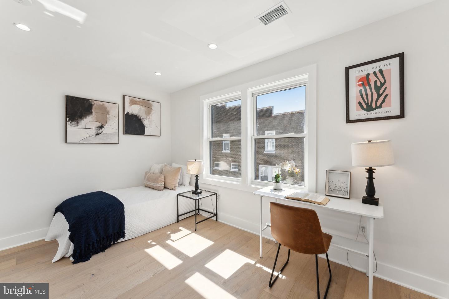 6 ADAMS ST NW #2, WASHINGTON, District Of Columbia 20001, 3 Bedrooms Bedrooms, ,3 BathroomsBathrooms,Residential,For sale,6 ADAMS ST NW #2,DCDC2190998 MLS # DCDC2190998