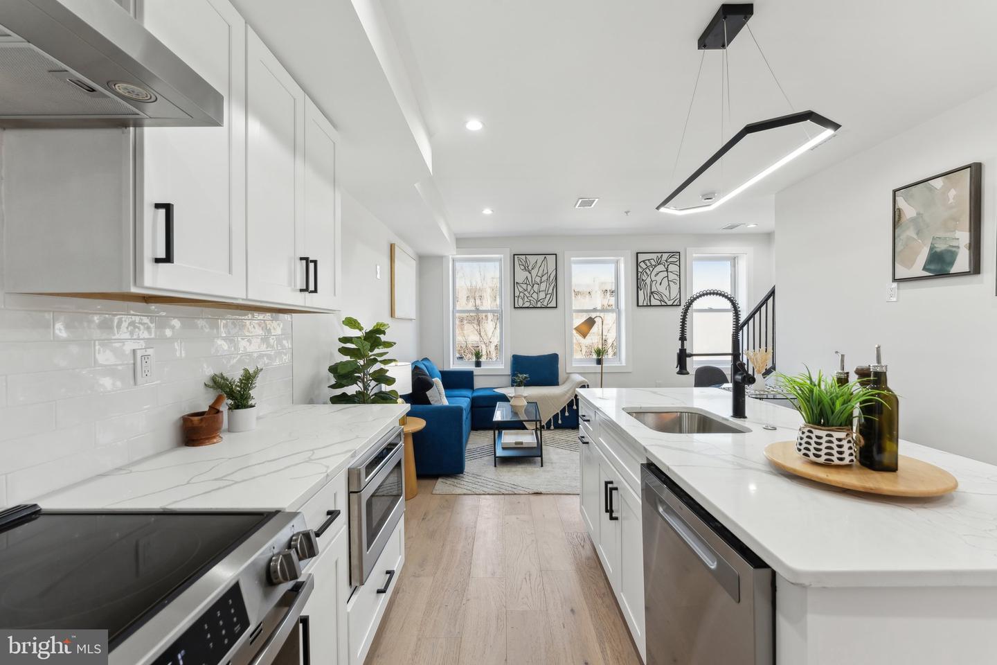6 ADAMS ST NW #2, WASHINGTON, District Of Columbia 20001, 3 Bedrooms Bedrooms, ,3 BathroomsBathrooms,Residential,For sale,6 ADAMS ST NW #2,DCDC2190998 MLS # DCDC2190998