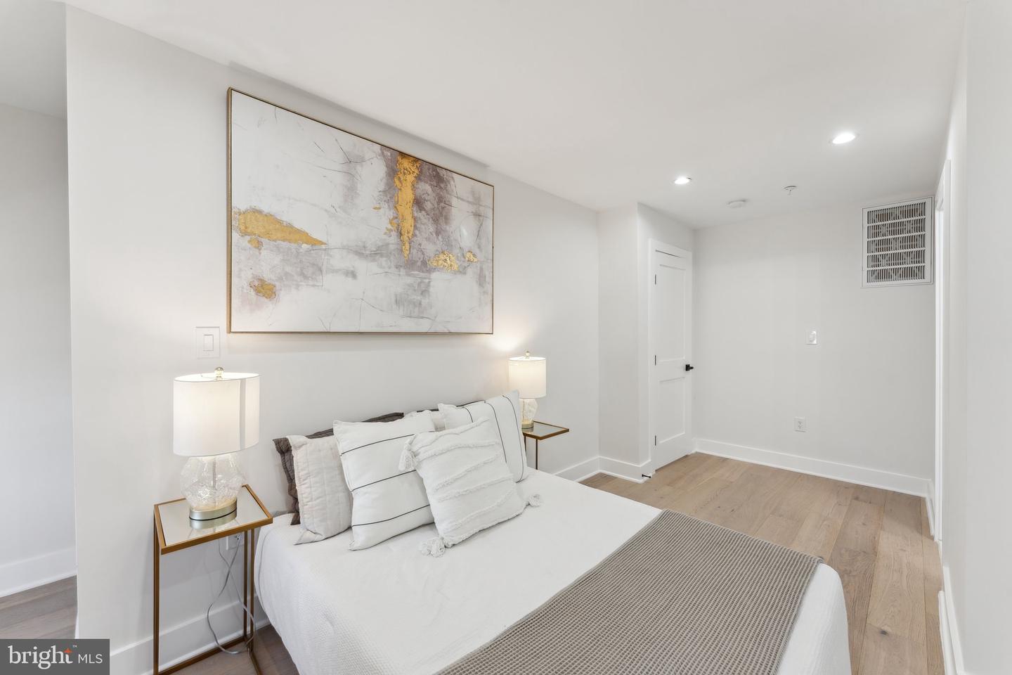 6 ADAMS ST NW #2, WASHINGTON, District Of Columbia 20001, 3 Bedrooms Bedrooms, ,3 BathroomsBathrooms,Residential,For sale,6 ADAMS ST NW #2,DCDC2190998 MLS # DCDC2190998