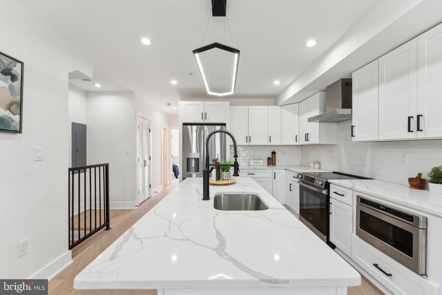 6 ADAMS ST NW #2, WASHINGTON, District Of Columbia 20001, 3 Bedrooms Bedrooms, ,3 BathroomsBathrooms,Residential,For sale,6 ADAMS ST NW #2,DCDC2190998 MLS # DCDC2190998