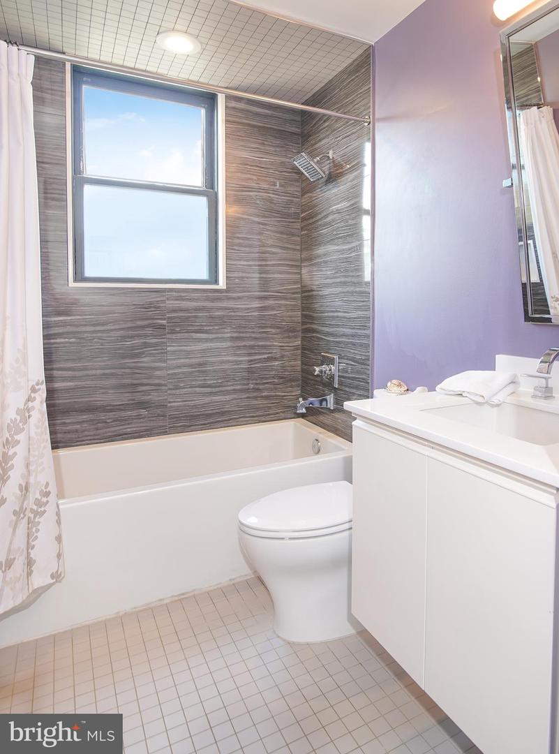 1012 HARVARD ST NW #8, WASHINGTON, District Of Columbia 20001, 2 Bedrooms Bedrooms, ,2 BathroomsBathrooms,Residential,For sale,1012 HARVARD ST NW #8,DCDC2191024 MLS # DCDC2191024