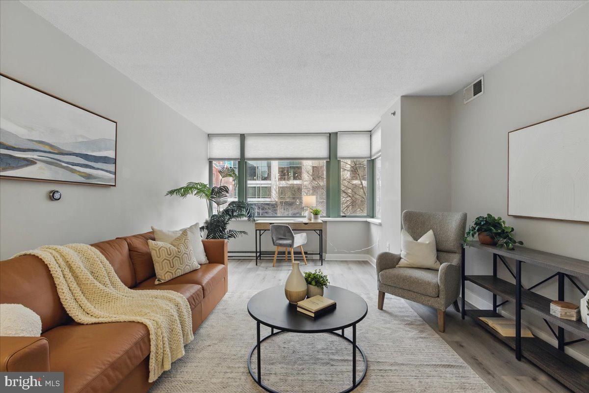 1150 K ST NW #304, WASHINGTON, District Of Columbia 20005, 1 Bedroom Bedrooms, ,1 BathroomBathrooms,Residential,For sale,1150 K ST NW #304,DCDC2191120 MLS # DCDC2191120
