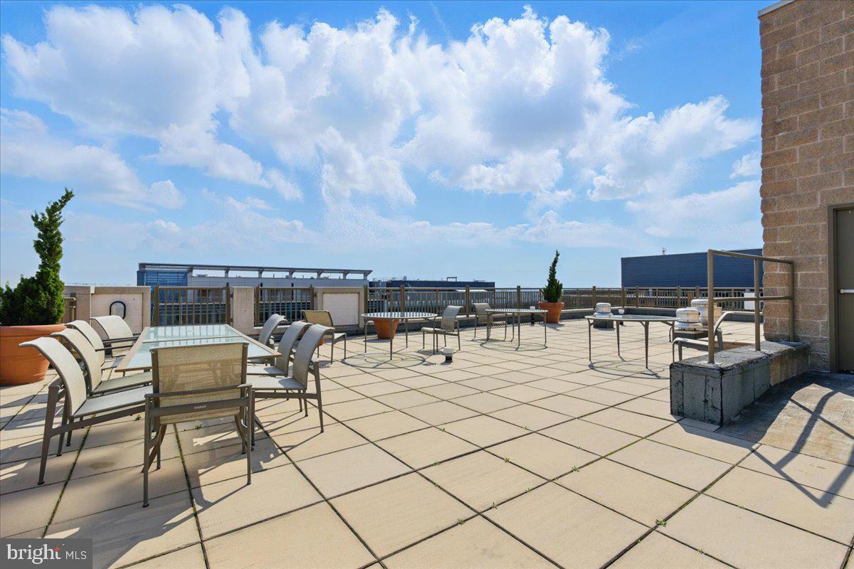 1150 K ST NW #304, WASHINGTON, District Of Columbia 20005, 1 Bedroom Bedrooms, ,1 BathroomBathrooms,Residential,For sale,1150 K ST NW #304,DCDC2191120 MLS # DCDC2191120