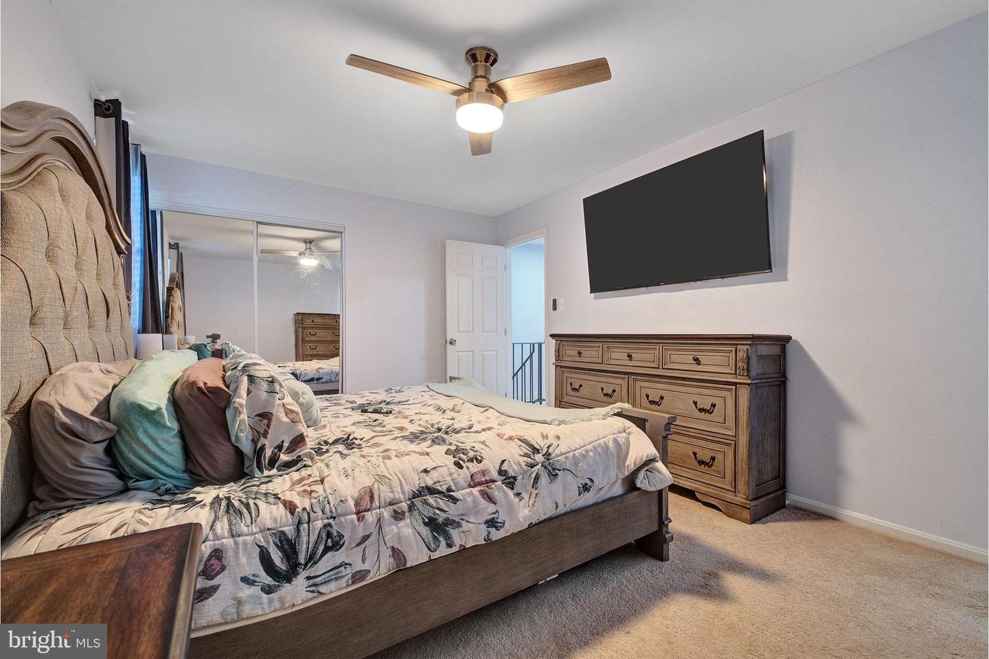 18077 OLDE PORT LN, TRIANGLE, Virginia 22172, 3 Bedrooms Bedrooms, ,2 BathroomsBathrooms,Residential,For sale,18077 OLDE PORT LN,VAPW2090008 MLS # VAPW2090008